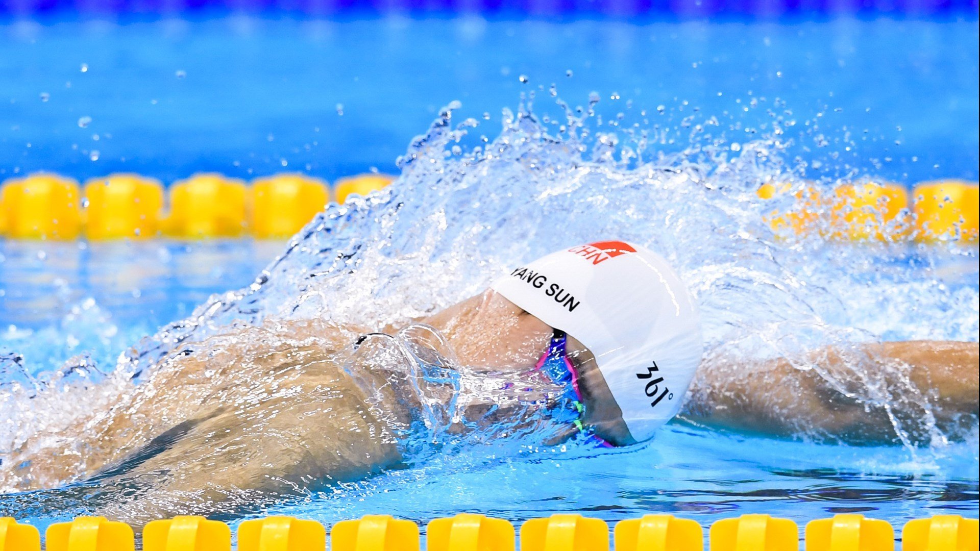 转身速度缩短助选手争分夺秒，转身突破动作要领